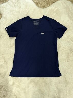 Figs Women’s Navy Short Sleeve V-Neck Scrub Top